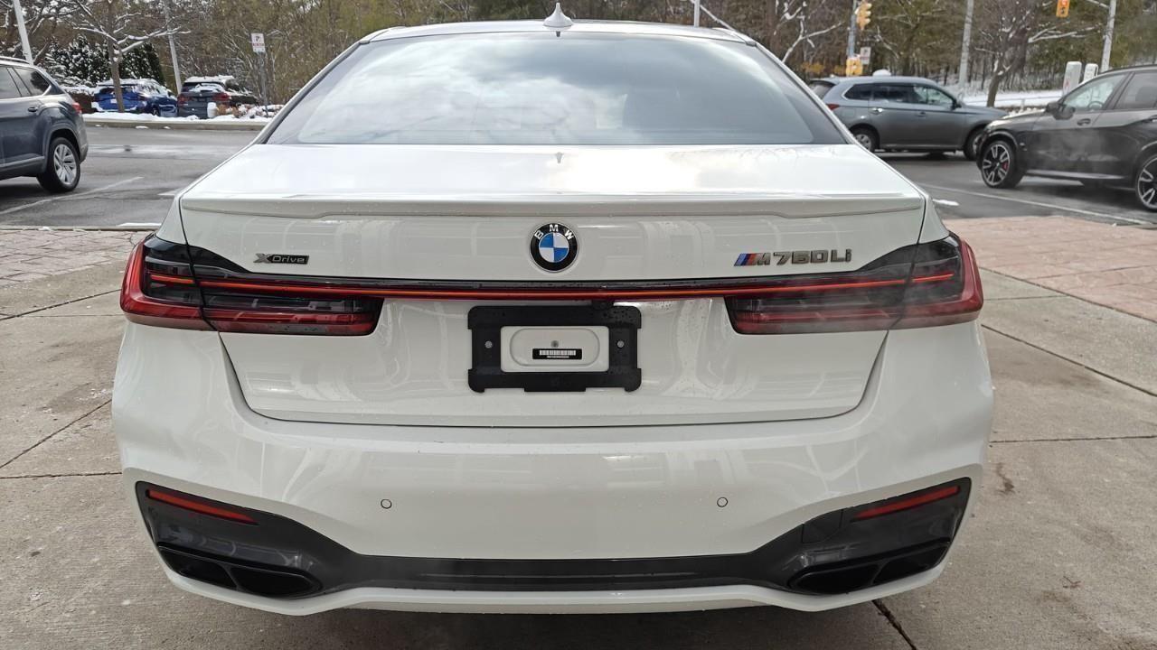 2022 BMW M760 Li xDrive 4dr All-Wheel Drive Sedan Photo4