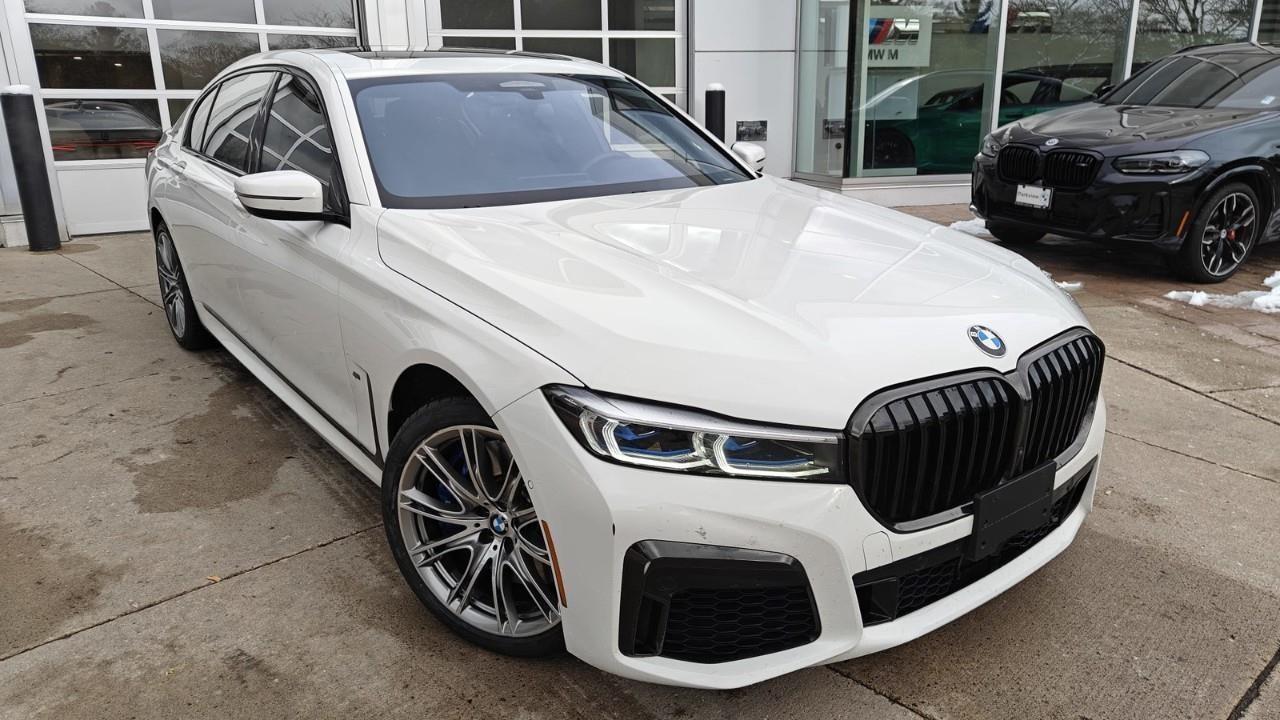 2022 BMW M760 Li xDrive 4dr All-Wheel Drive Sedan Photo0