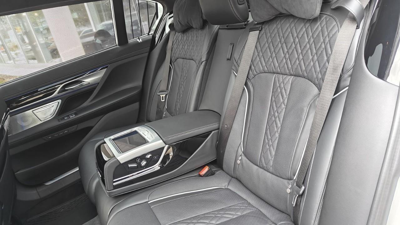 2022 BMW M760 Li xDrive 4dr All-Wheel Drive Sedan Photo