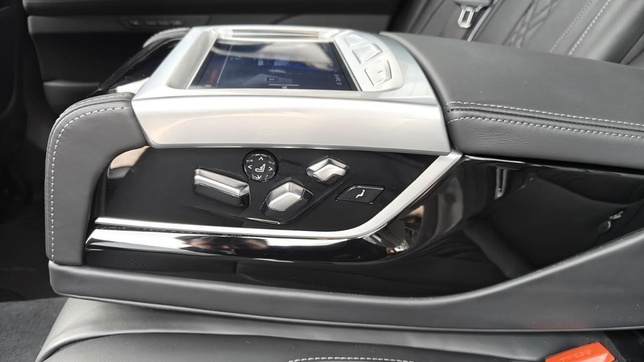 2022 BMW M760 Li xDrive 4dr All-Wheel Drive Sedan Photo