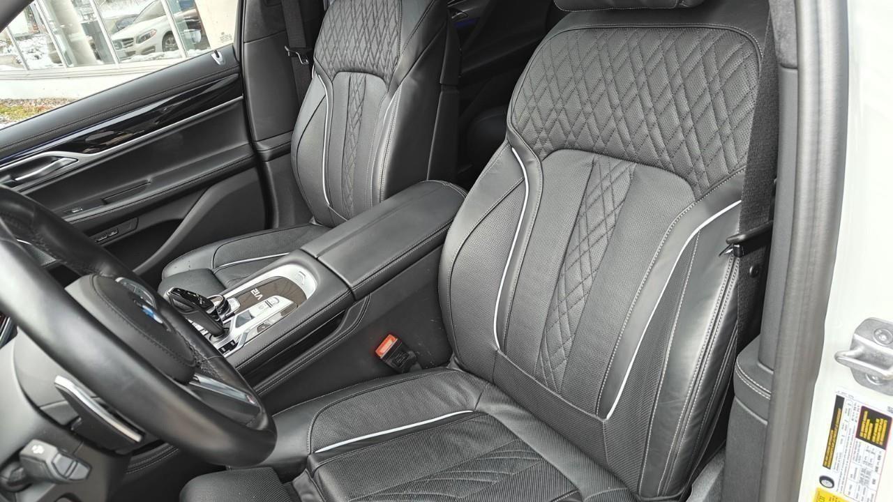 2022 BMW M760 Li xDrive 4dr All-Wheel Drive Sedan Photo