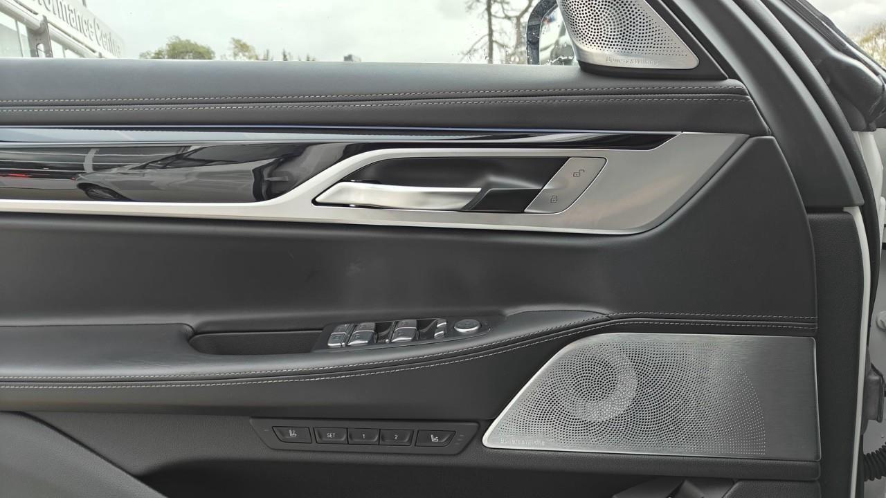 2022 BMW M760 Li xDrive 4dr All-Wheel Drive Sedan Photo