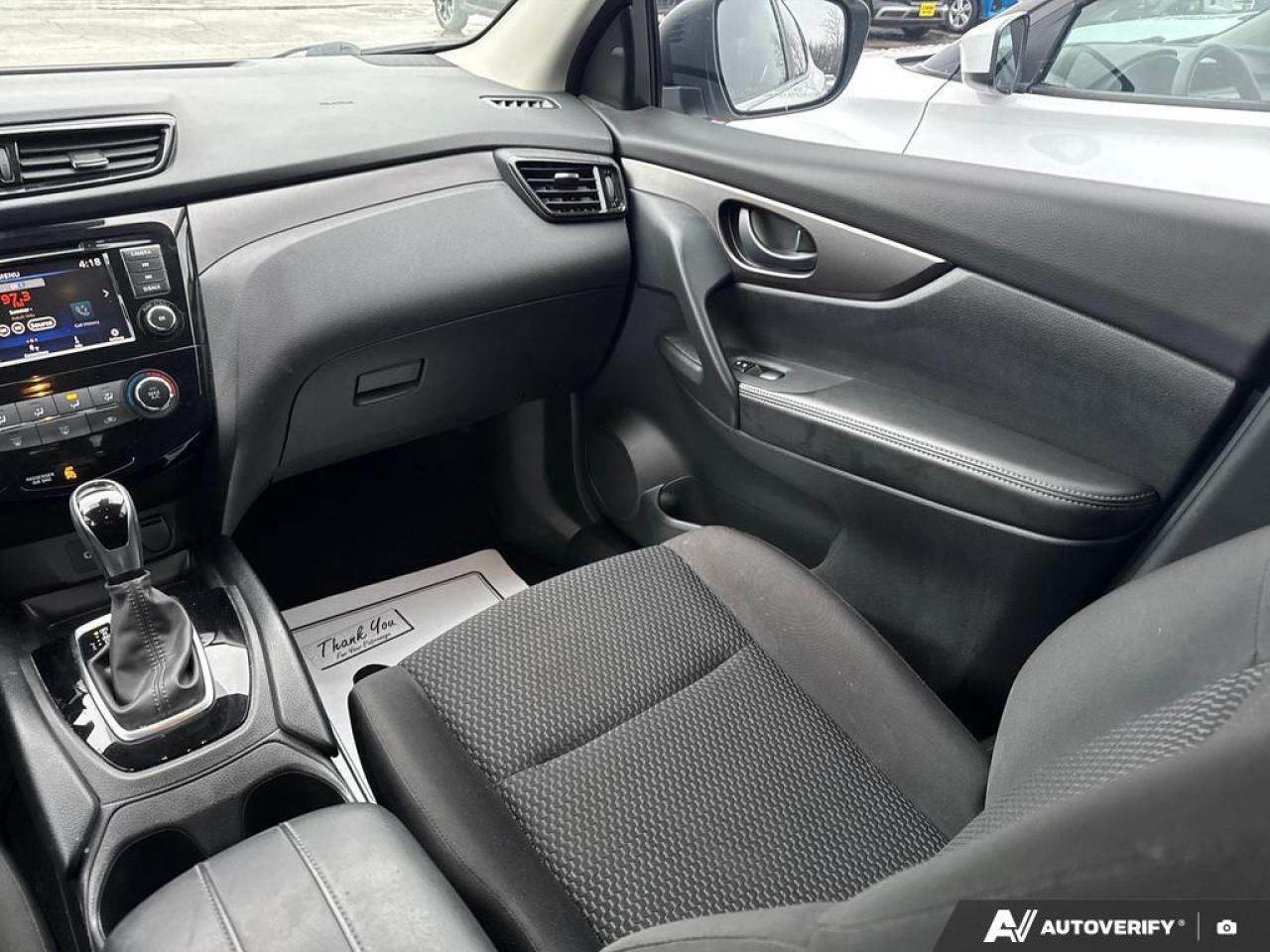 2021 Nissan Qashqai S BACKUP CAM   BLUETOOTH   HTD SEATS   KEYLESS ENT Photo