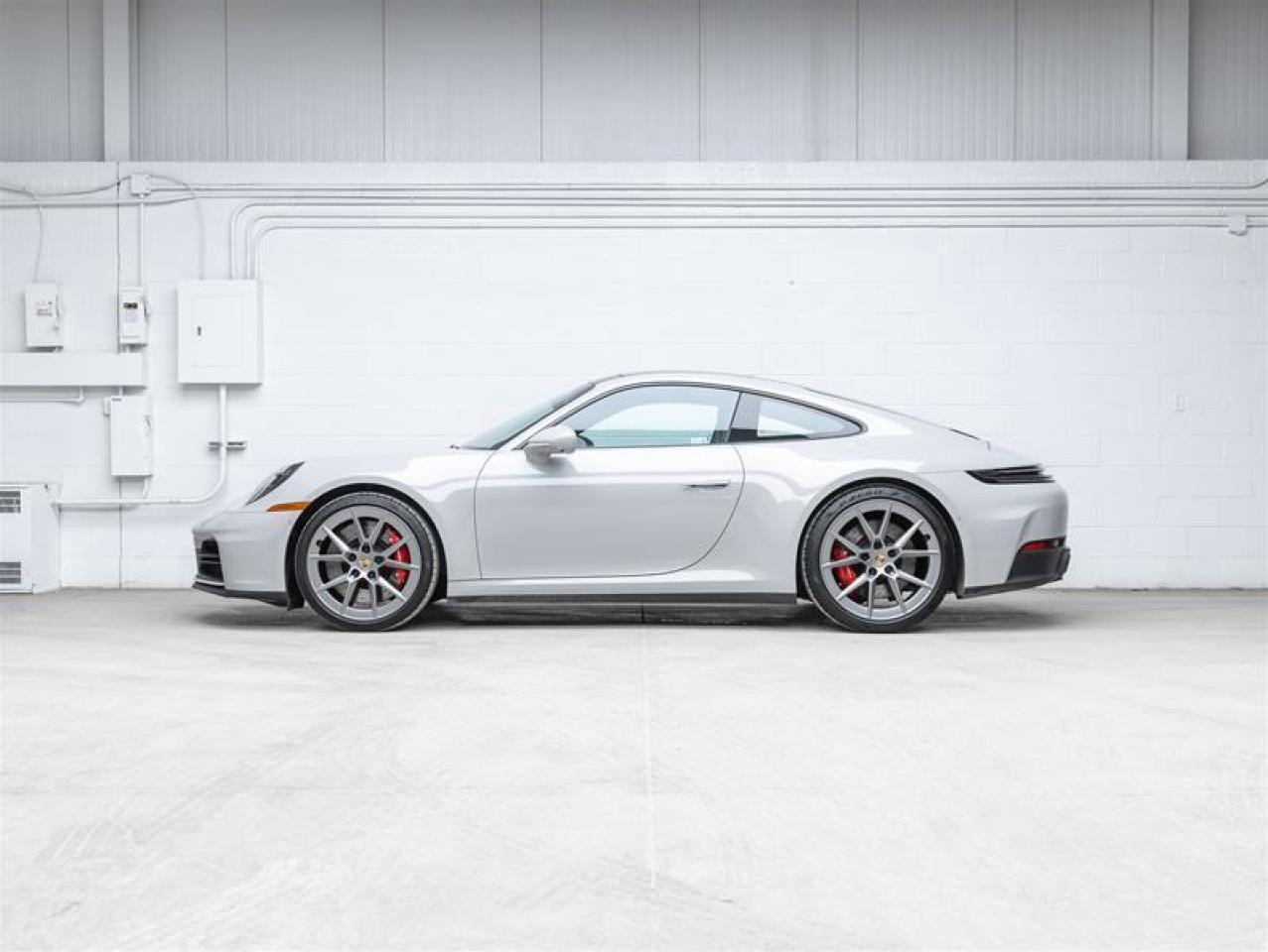 2025 Porsche 911  Photo