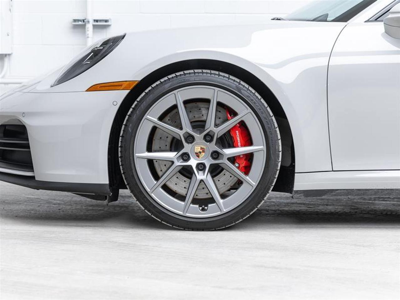 2025 Porsche 911  Photo