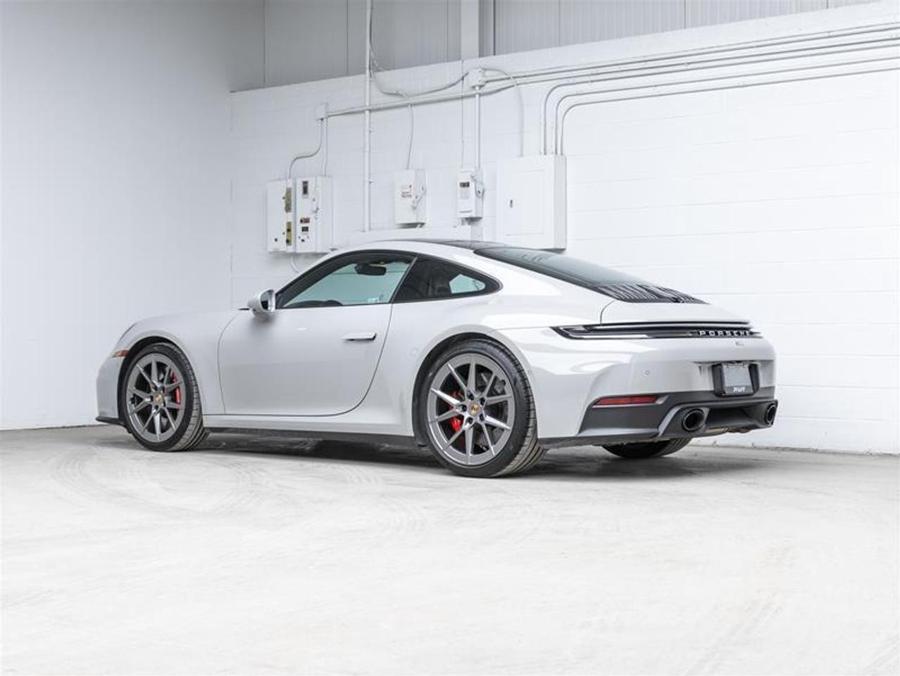 2025 Porsche 911  Photo