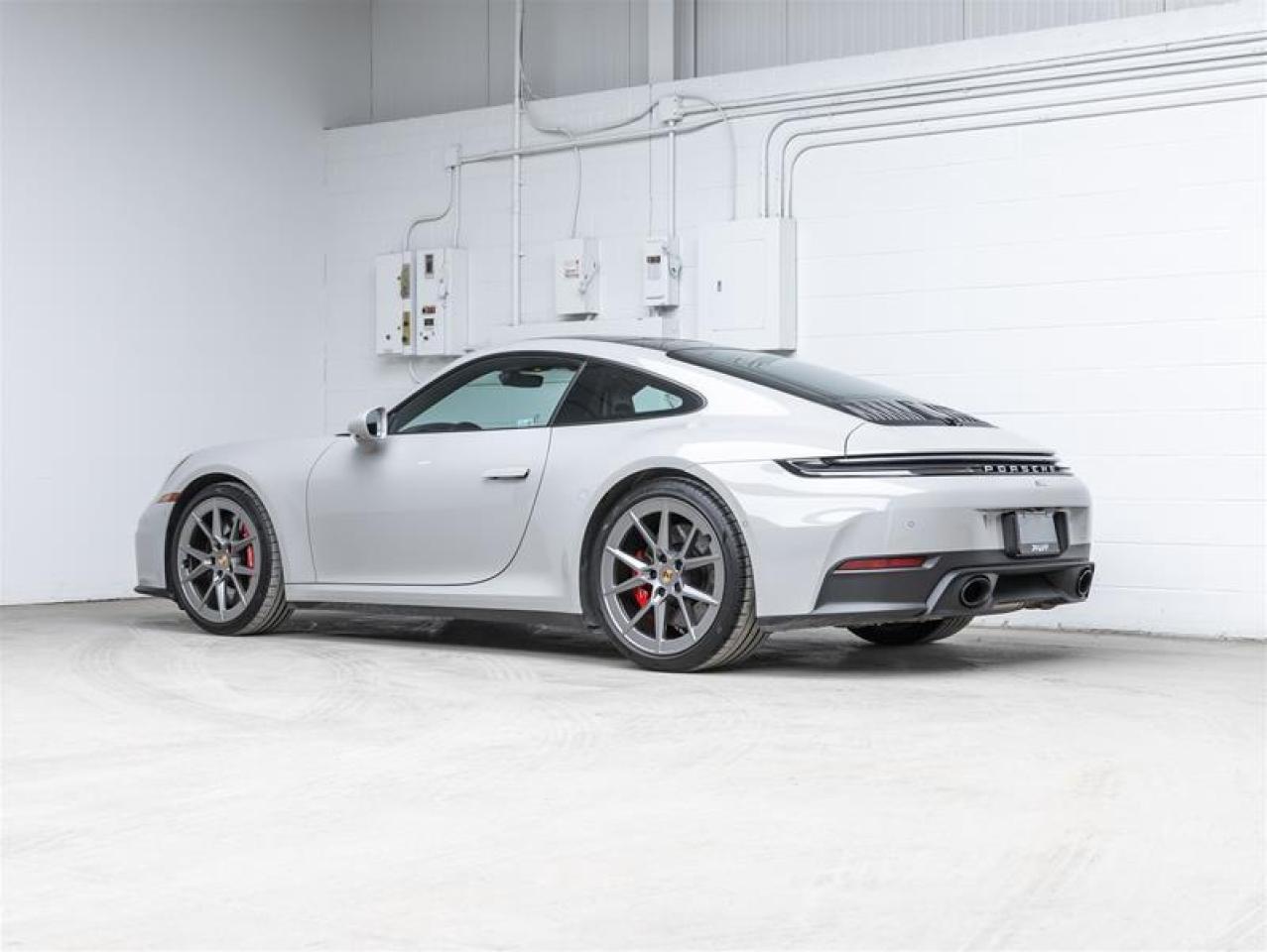 2025 Porsche 911  Photo