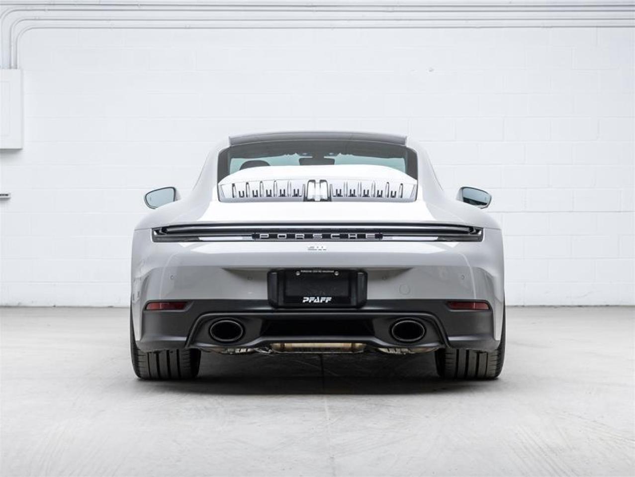 2025 Porsche 911  Photo