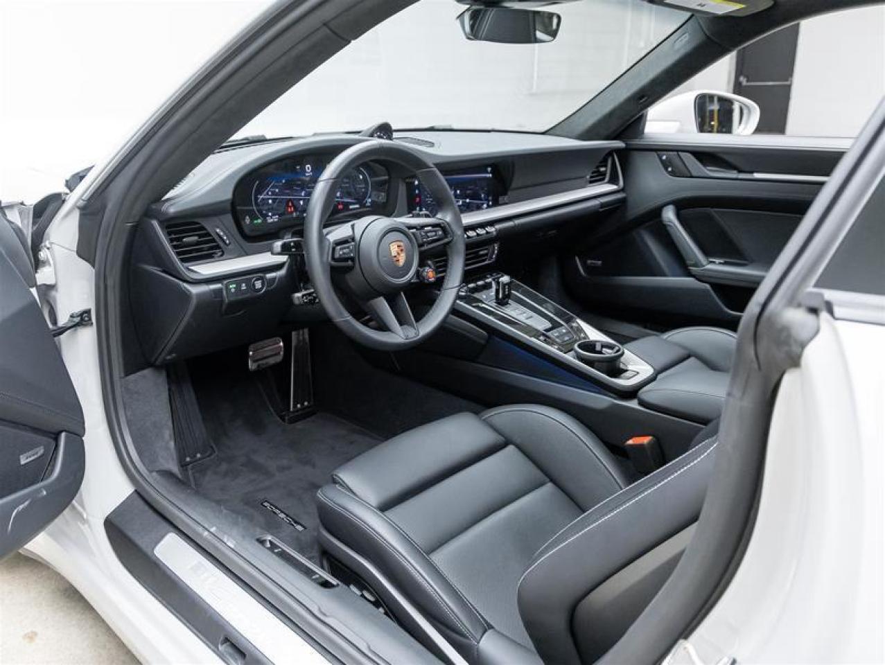 2025 Porsche 911  Photo