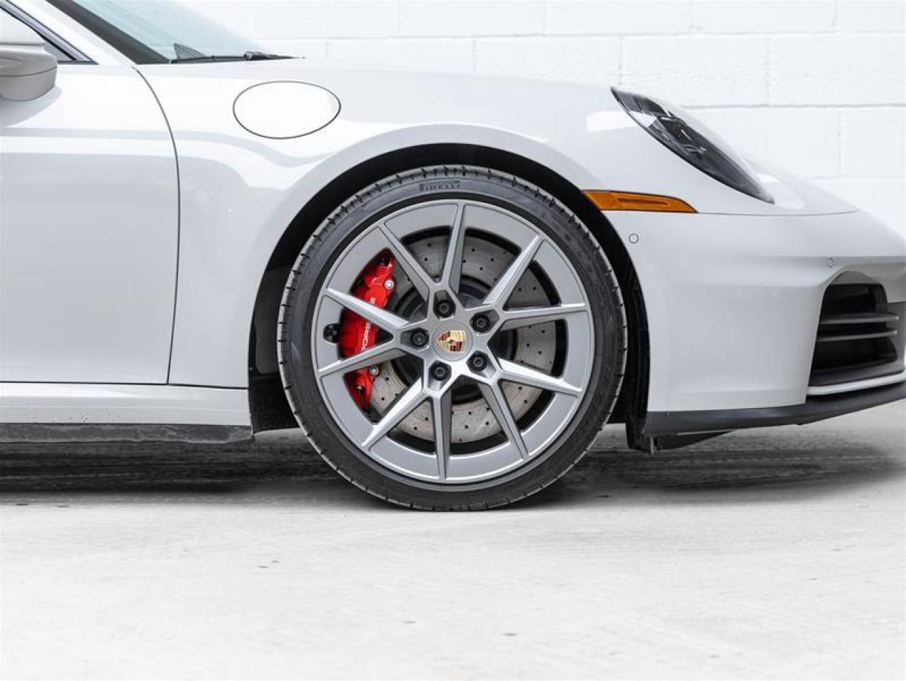 2025 Porsche 911  Photo