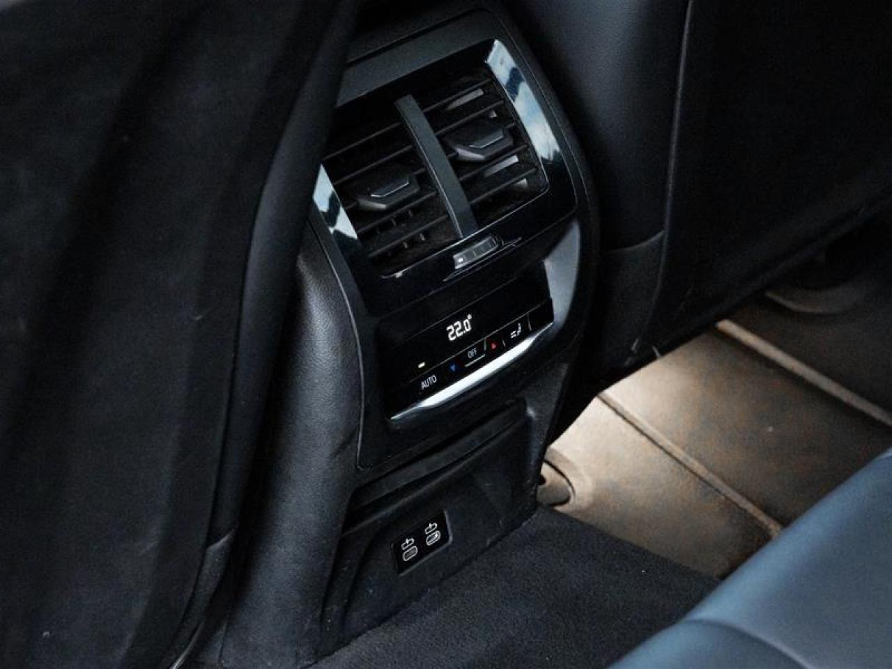 2022 BMW X4 xDrive30i 4dr All-Wheel Drive Sports Activity Coupe Photo