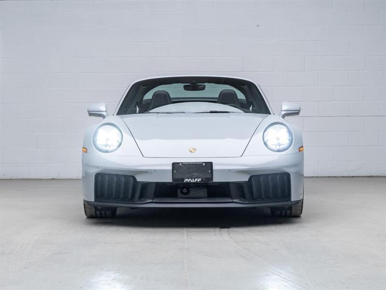 2025 Porsche 911  Photo2