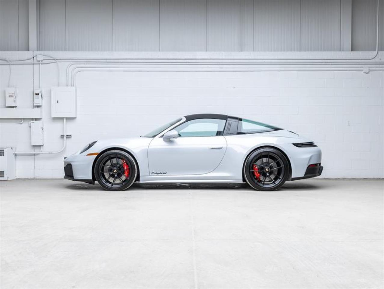 2025 Porsche 911  Photo