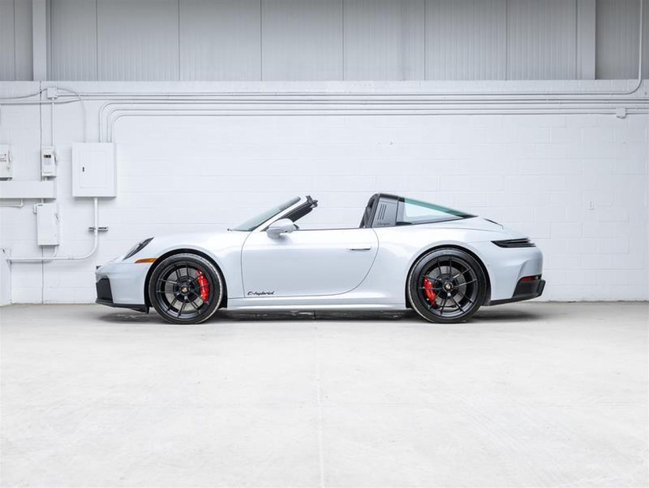 2025 Porsche 911  Photo