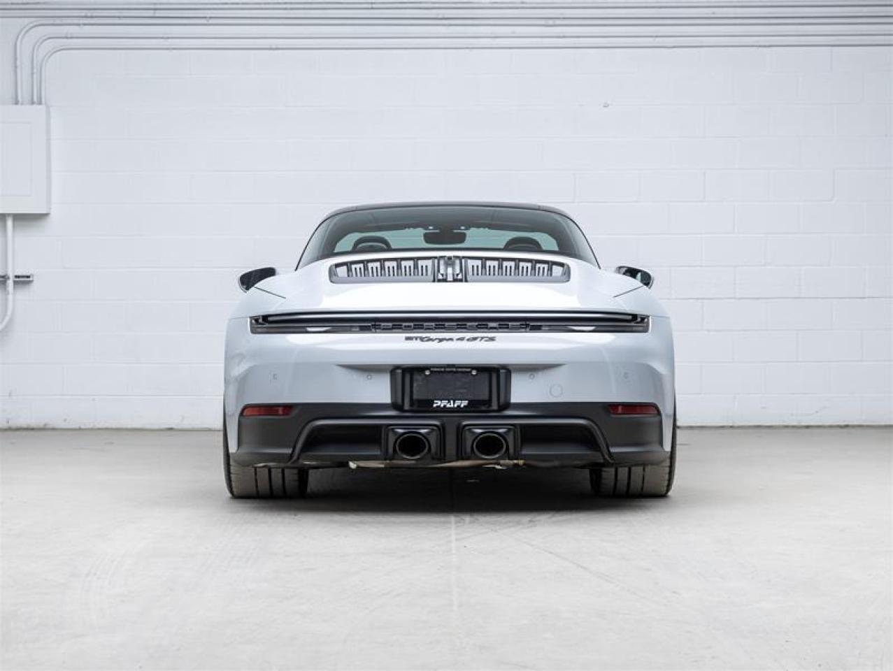 2025 Porsche 911  Photo