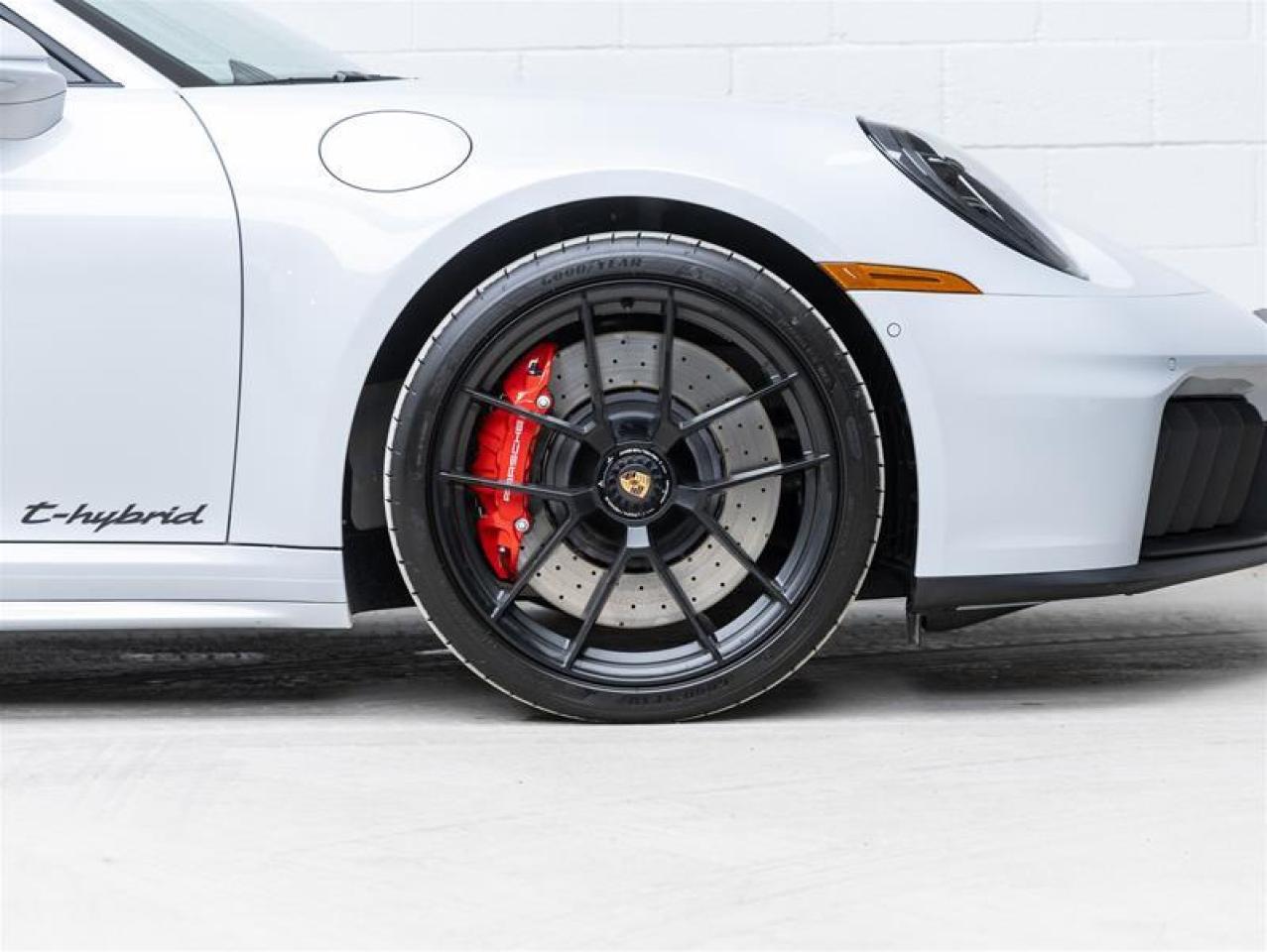 2025 Porsche 911  Photo