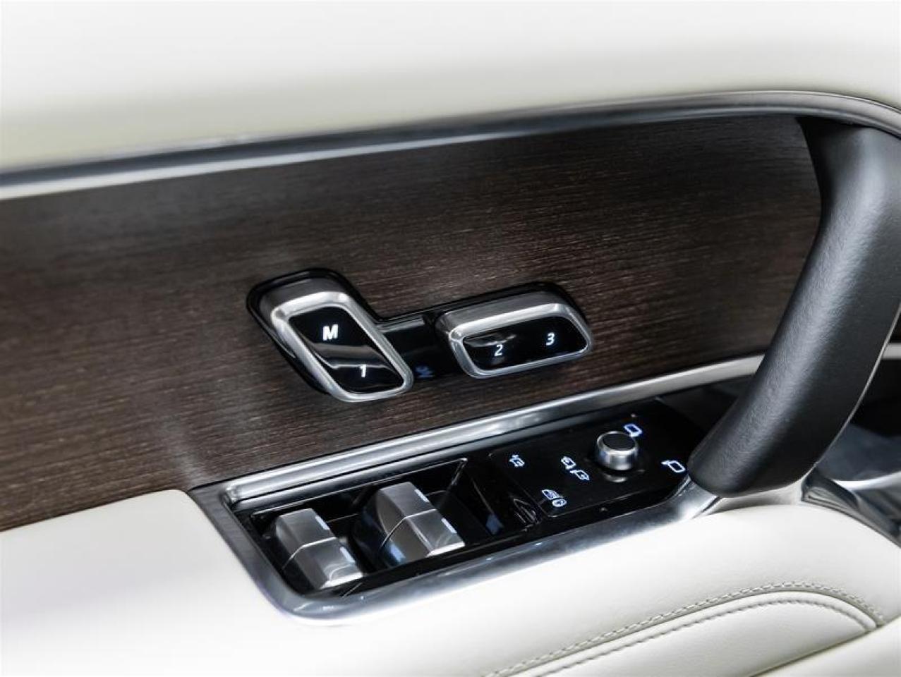 2024 Land Rover New Range Rover  Photo