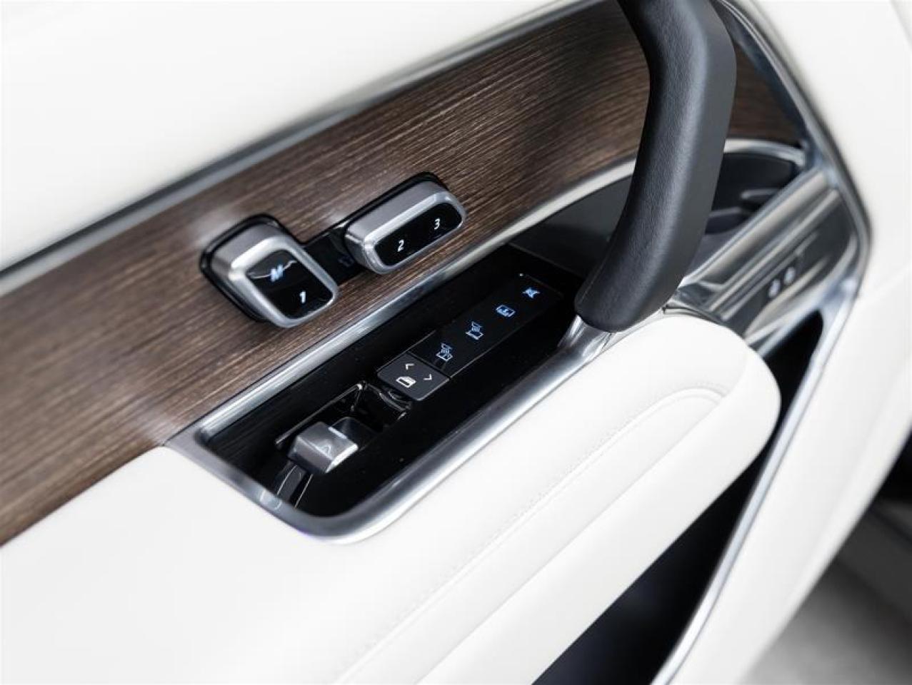 2024 Land Rover New Range Rover  Photo