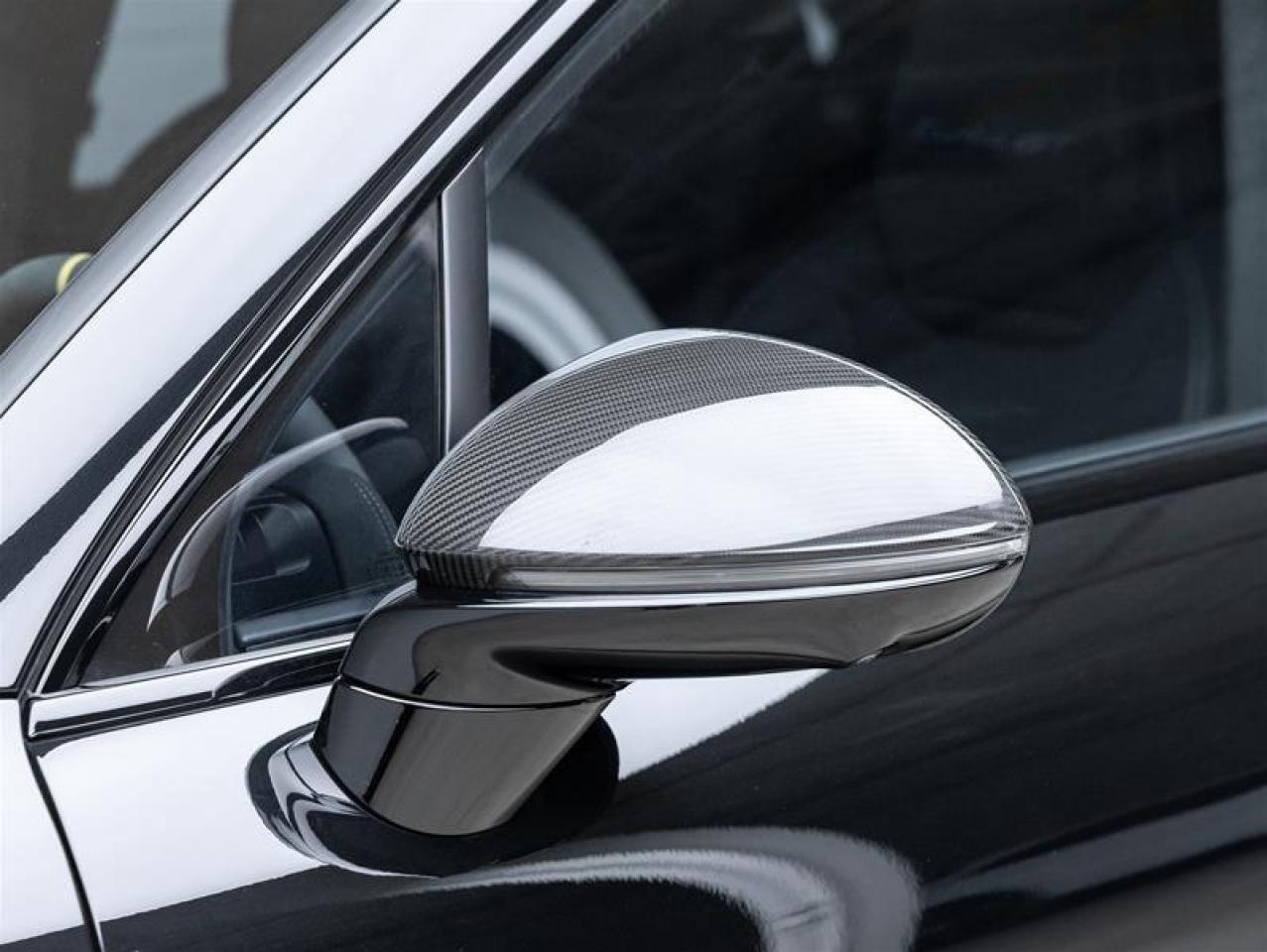 2024 Porsche Cayenne  Photo2