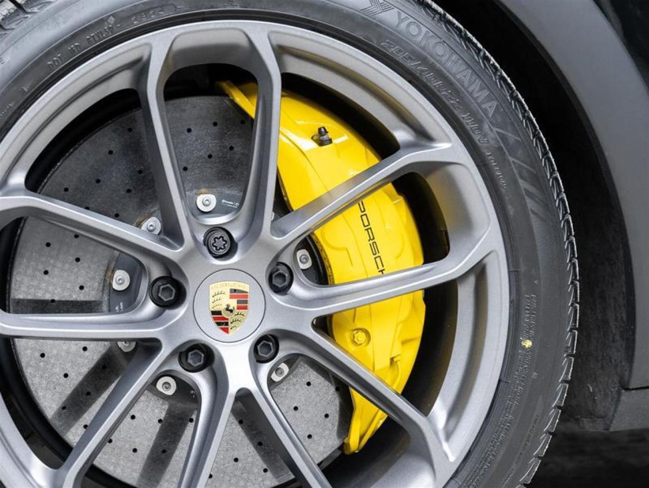 2024 Porsche Cayenne  Photo