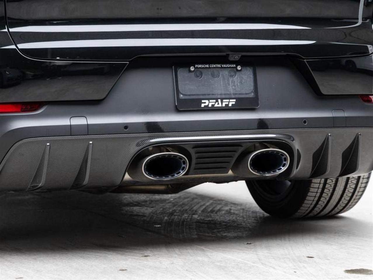 2024 Porsche Cayenne  Photo