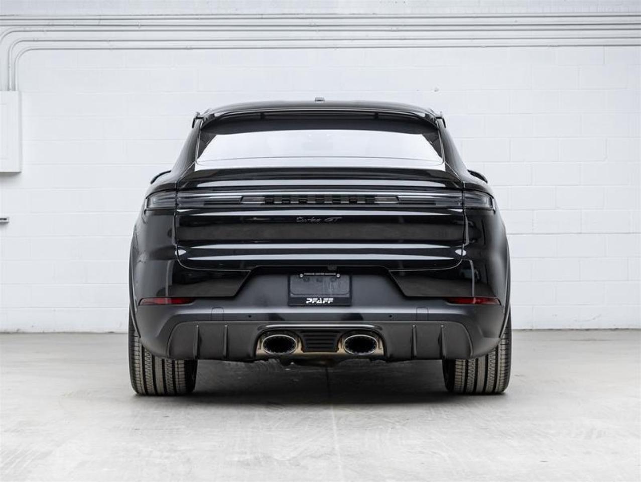 2024 Porsche Cayenne  Photo