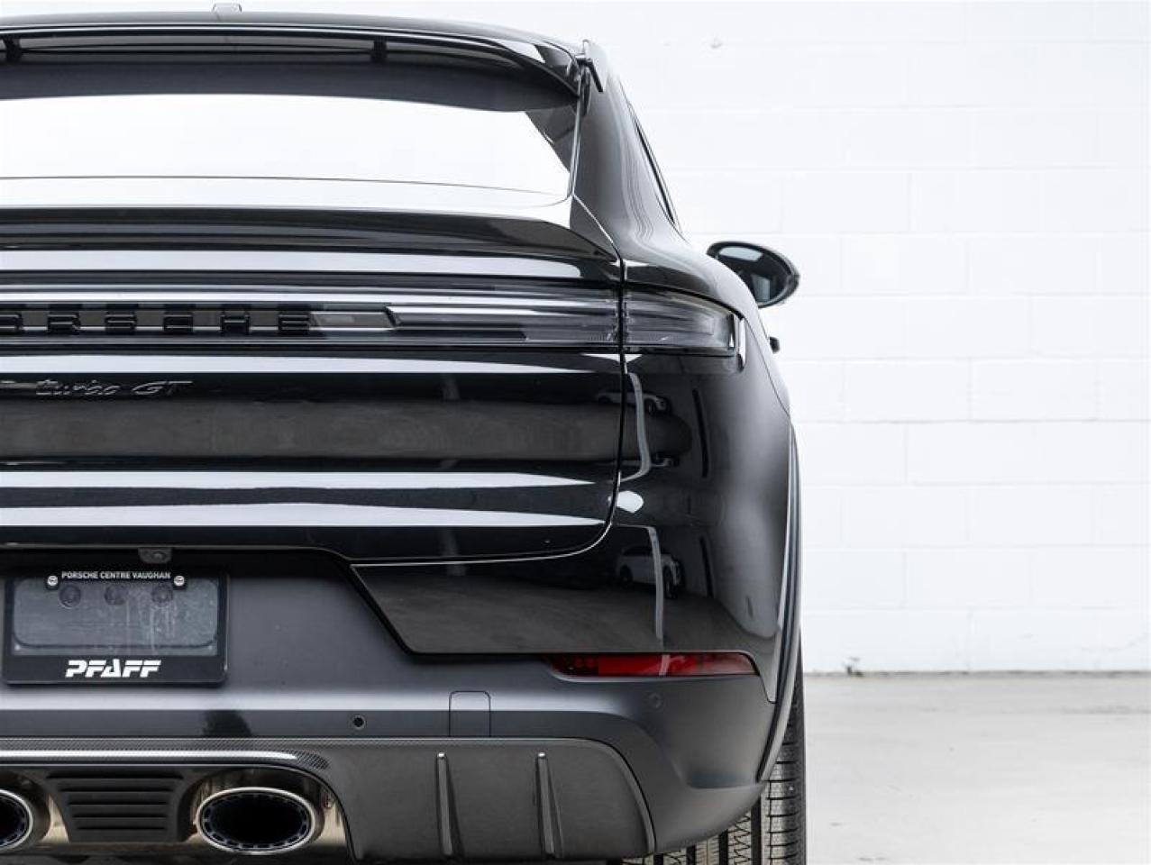 2024 Porsche Cayenne  Photo