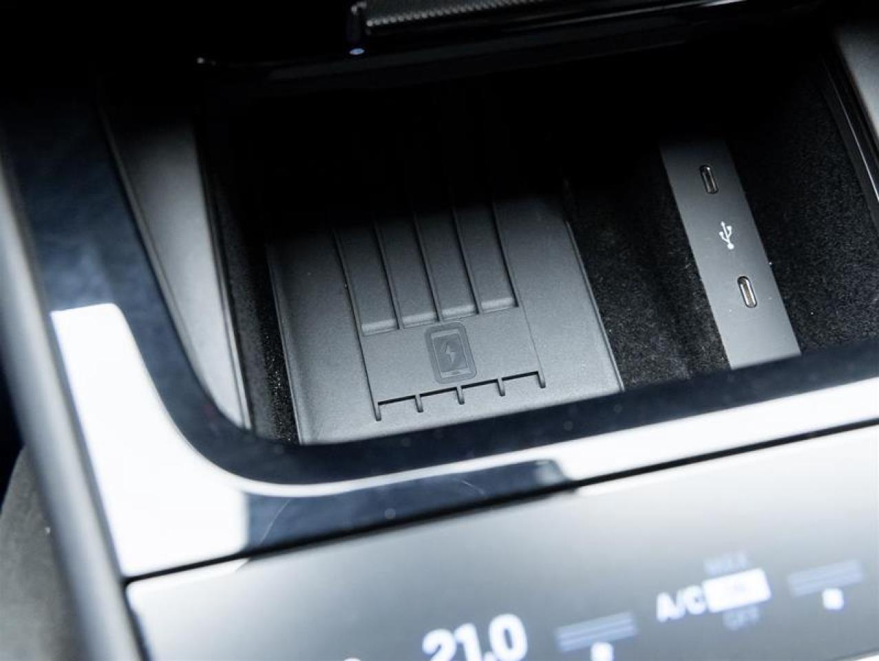 2024 Porsche Cayenne  Photo