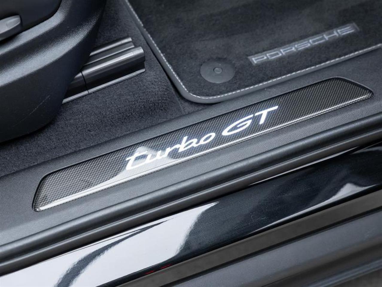 2024 Porsche Cayenne  Photo