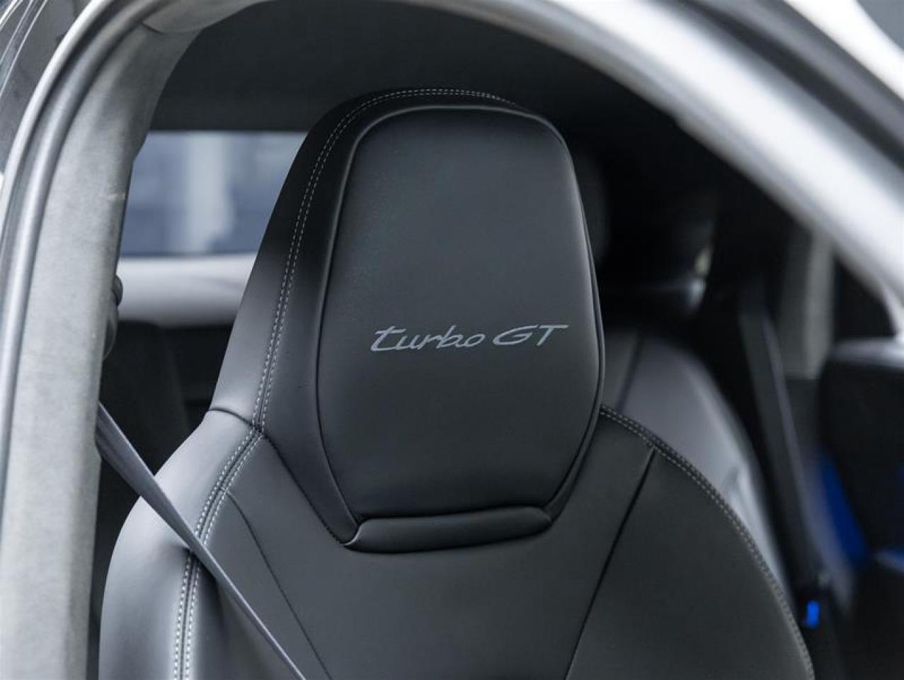 2024 Porsche Cayenne  Photo