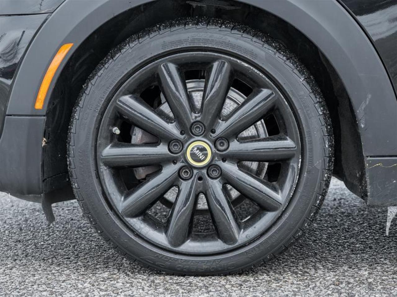 2020 MINI SE 3 Door Cooper Front-Wheel Drive Hatchback Photo