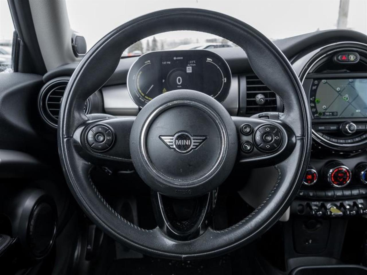 2020 MINI SE 3 Door Cooper Front-Wheel Drive Hatchback Photo