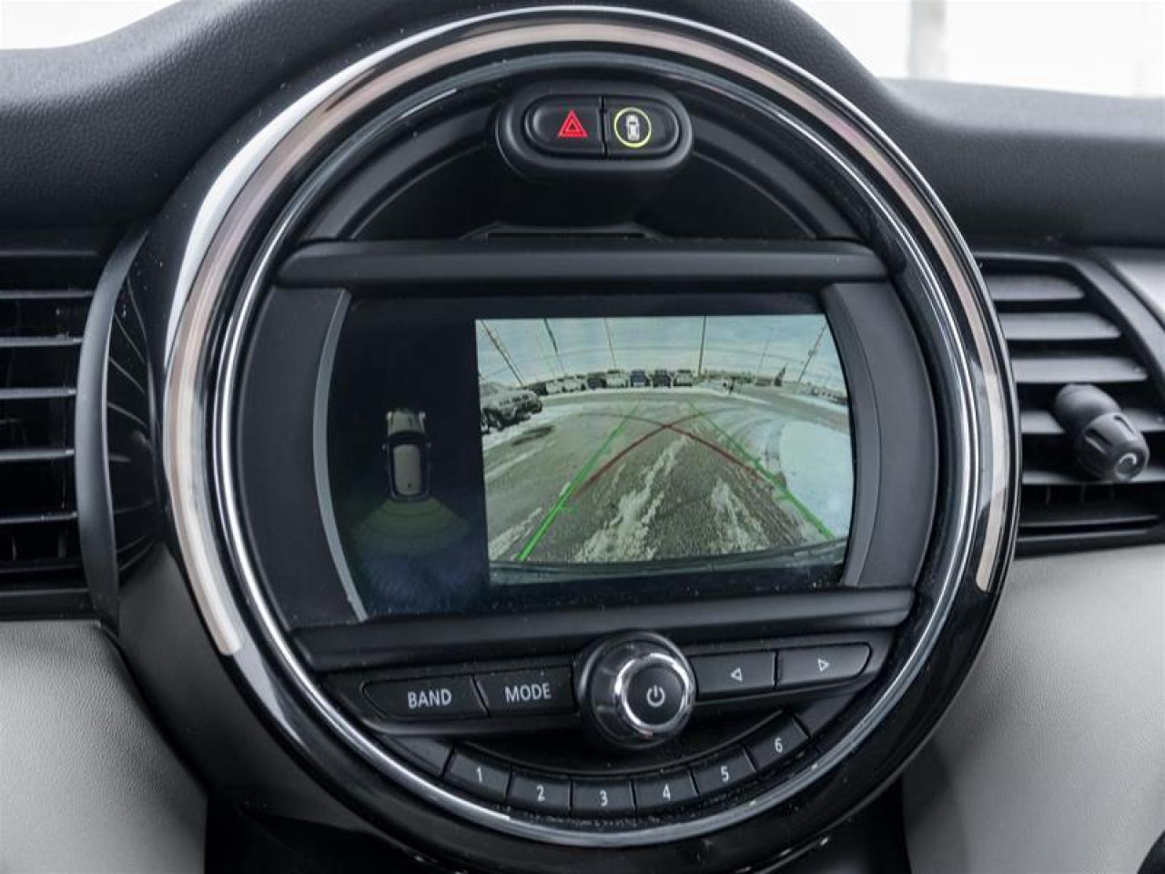 2020 MINI SE 3 Door Cooper Front-Wheel Drive Hatchback Photo