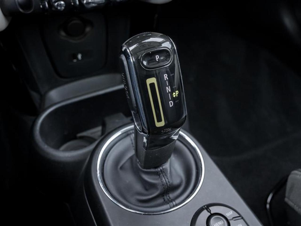 2020 MINI SE 3 Door Cooper Front-Wheel Drive Hatchback Photo