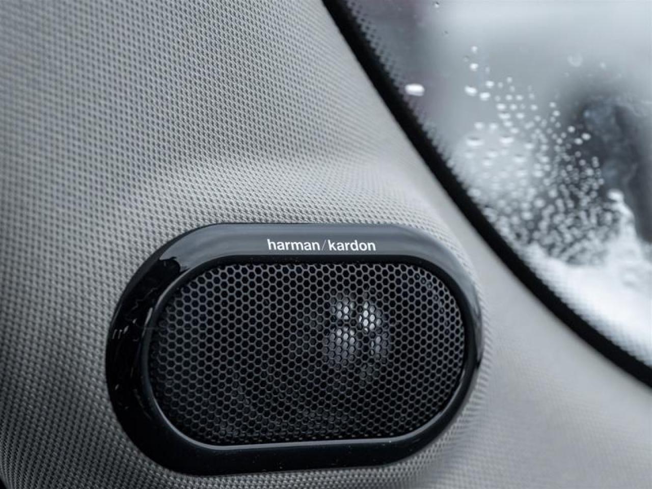 2020 MINI SE 3 Door Cooper Front-Wheel Drive Hatchback Photo