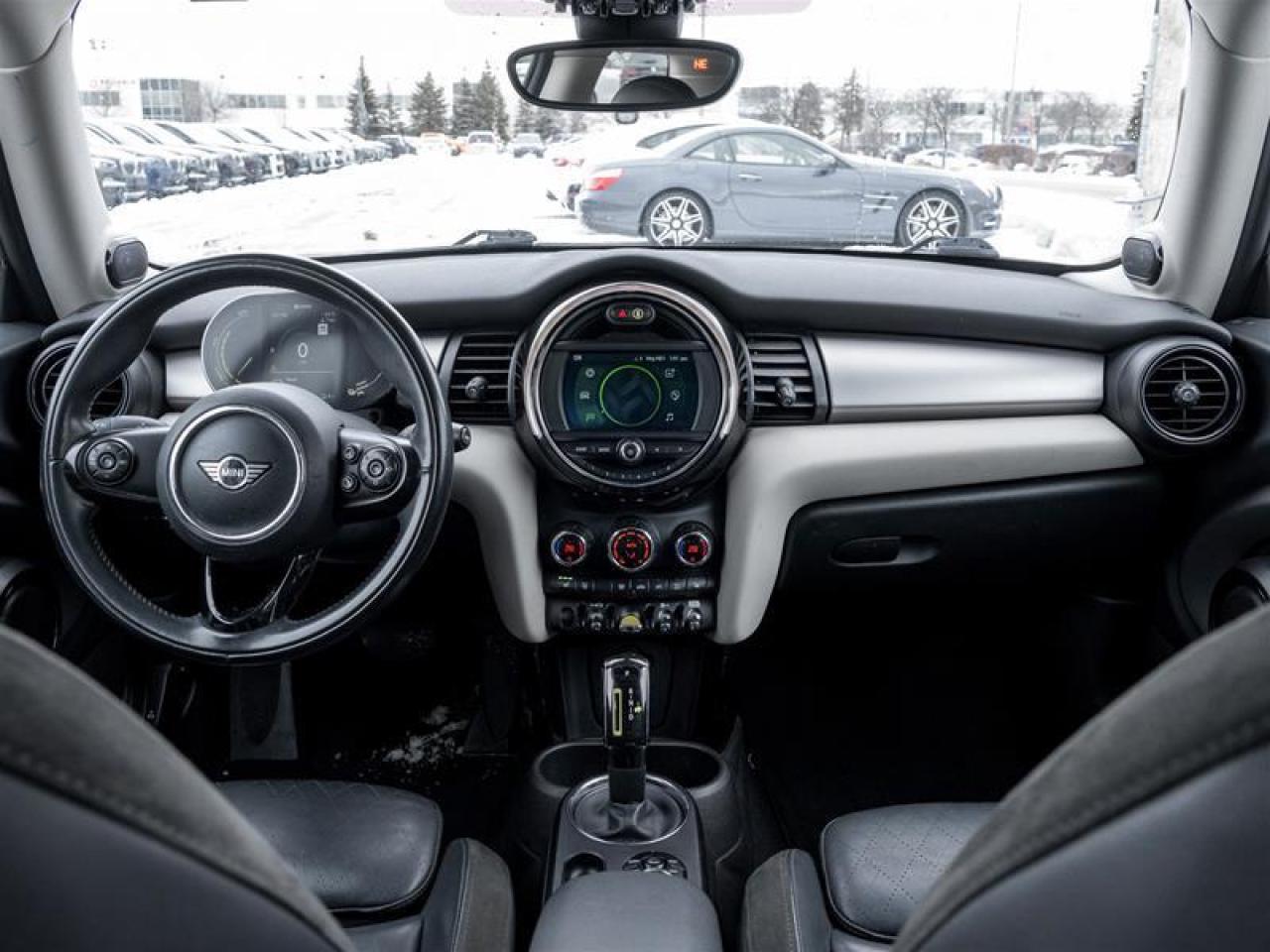 2020 MINI SE 3 Door Cooper Front-Wheel Drive Hatchback Photo