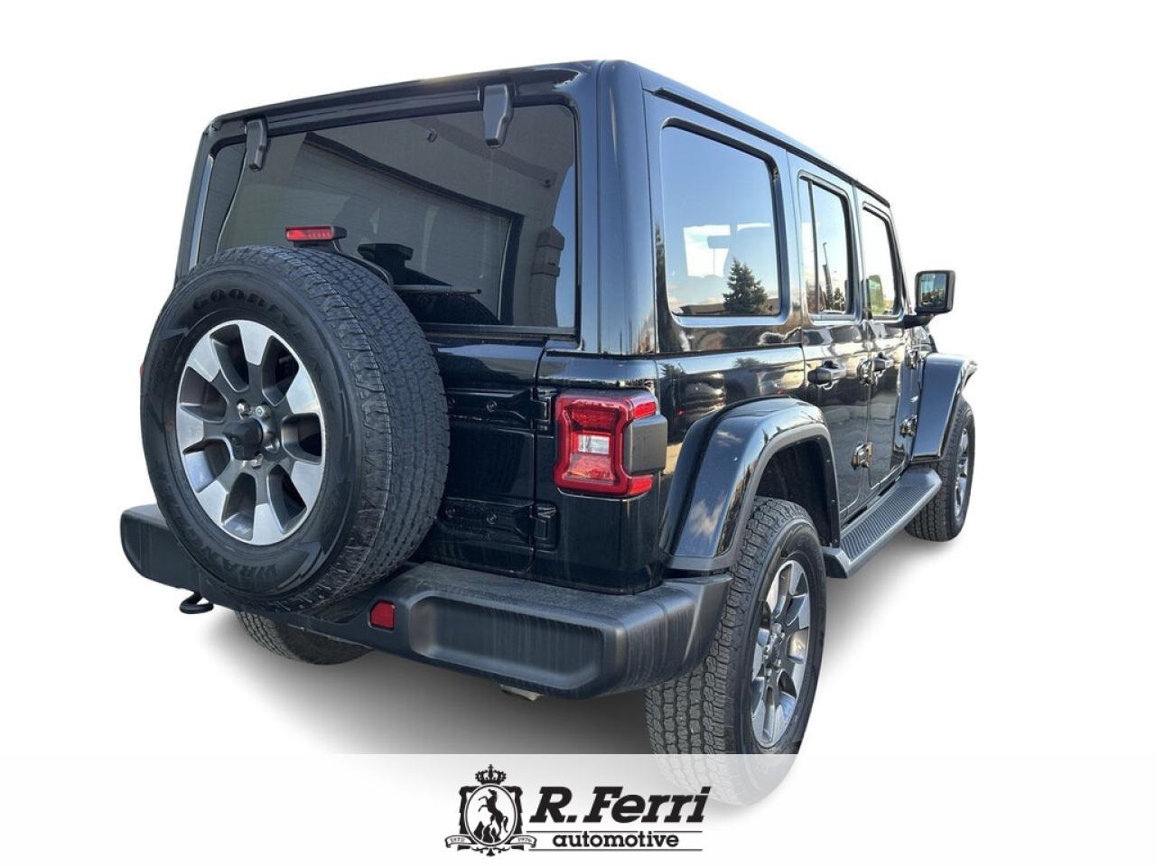 2022 Jeep WRANGLER UNLIMITED Sahara 4dr 4x4 Photo