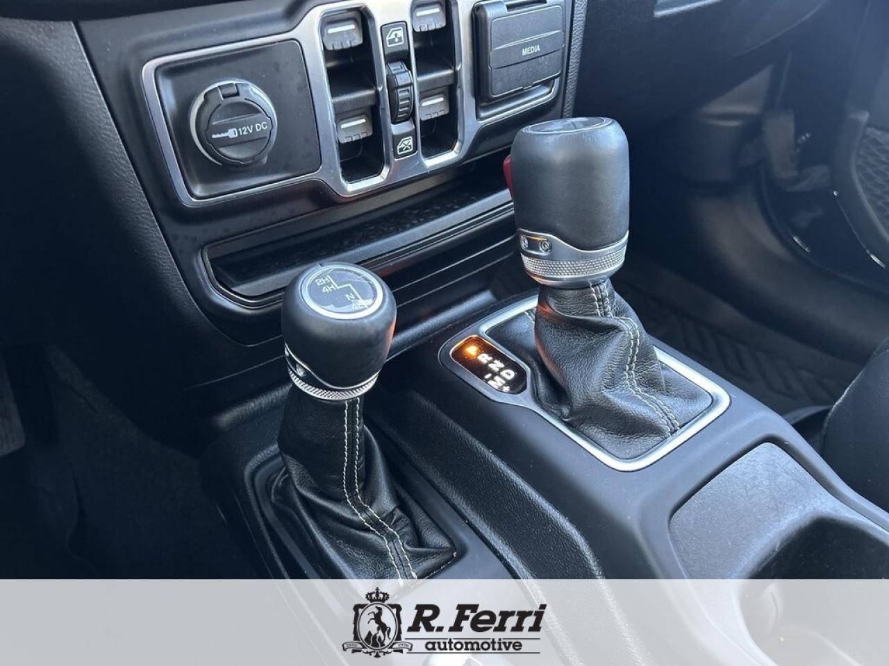 2022 Jeep WRANGLER UNLIMITED Sahara 4dr 4x4 Photo