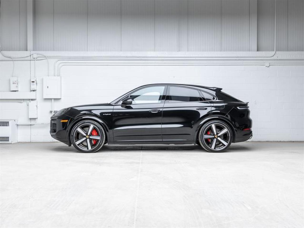 2024 Porsche Cayenne  Photo4