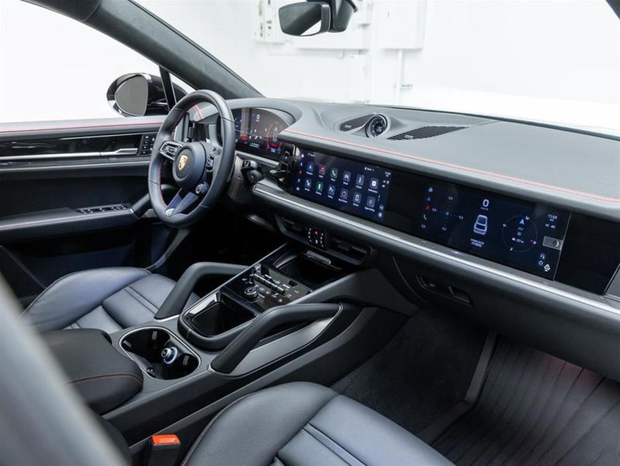 2024 Porsche Cayenne  Photo