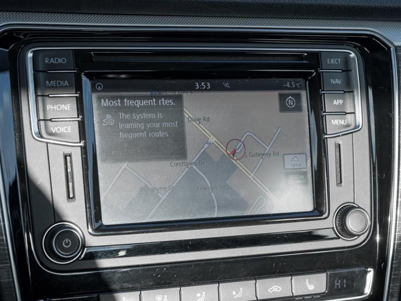 2018 Volkswagen Passat 2.0 TSI Comfortline 4dr Sedan Photo