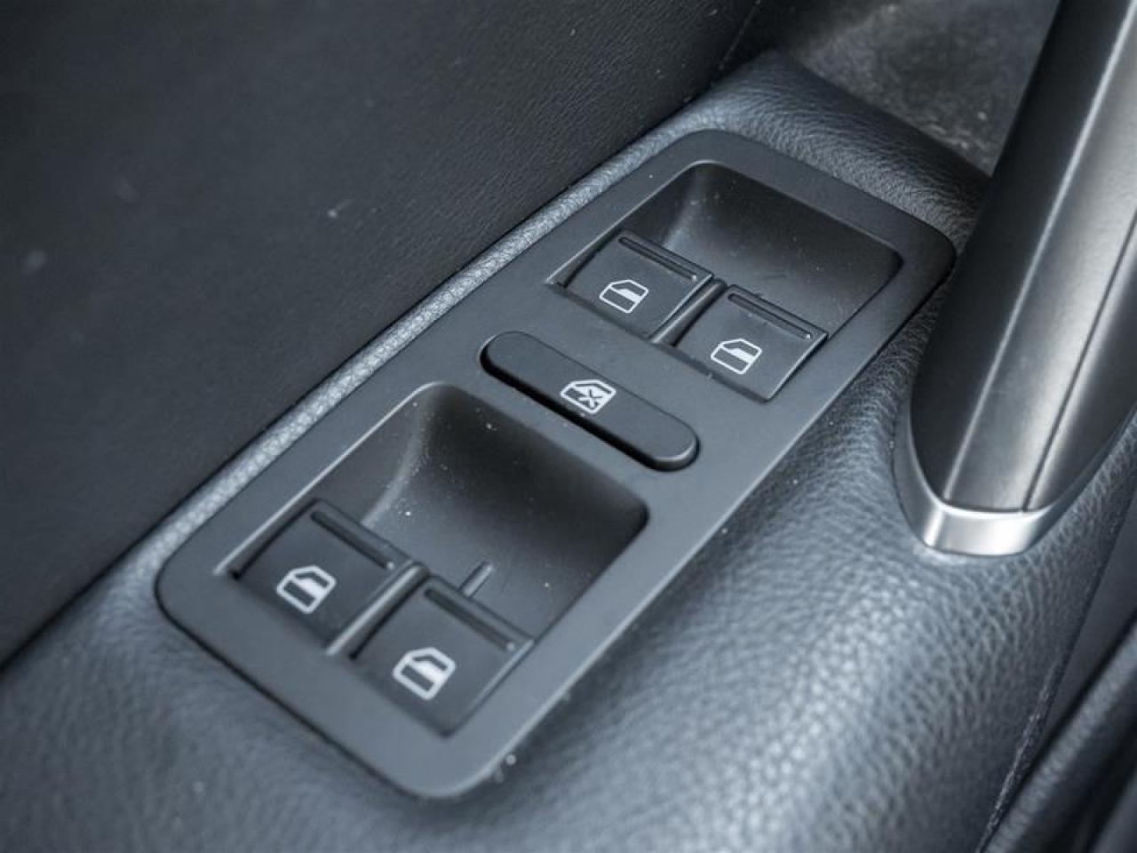 2018 Volkswagen Passat 2.0 TSI Comfortline 4dr Sedan Photo