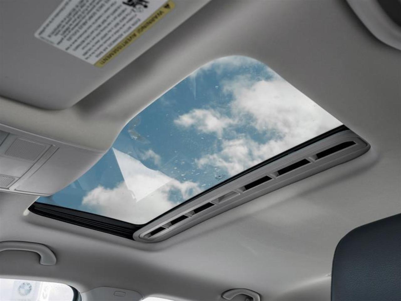 2018 Volkswagen Passat 2.0 TSI Comfortline 4dr Sedan Photo