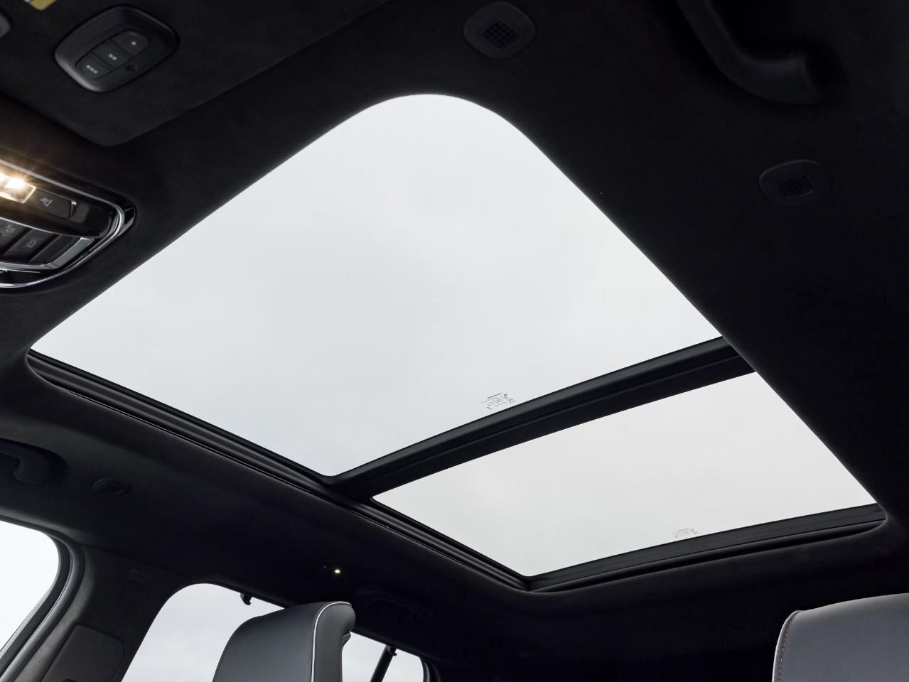 2023 Jeep Grand Cherokee Summit 4dr 4x4 Photo