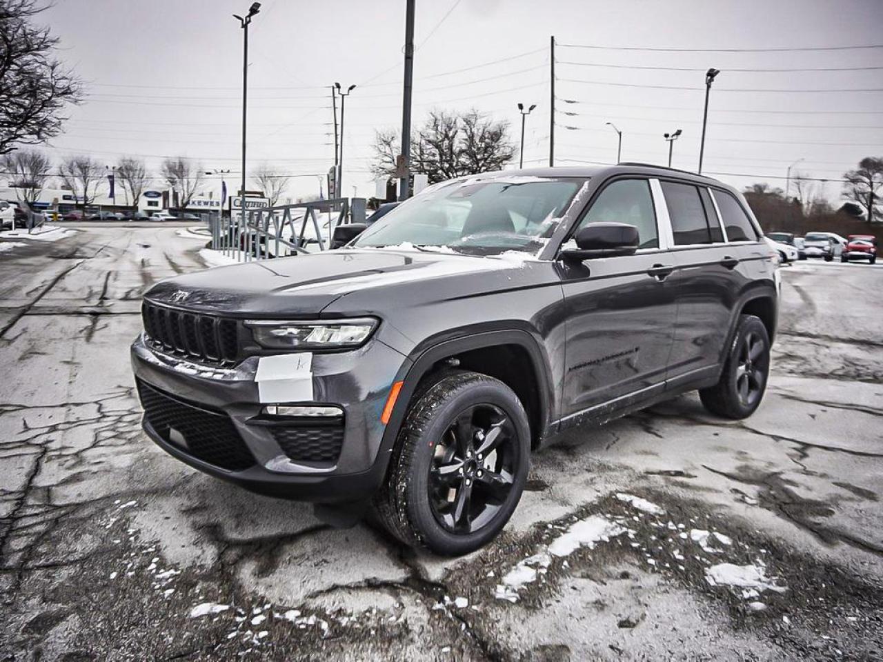 2025 Jeep Grand Cherokee  Photo4