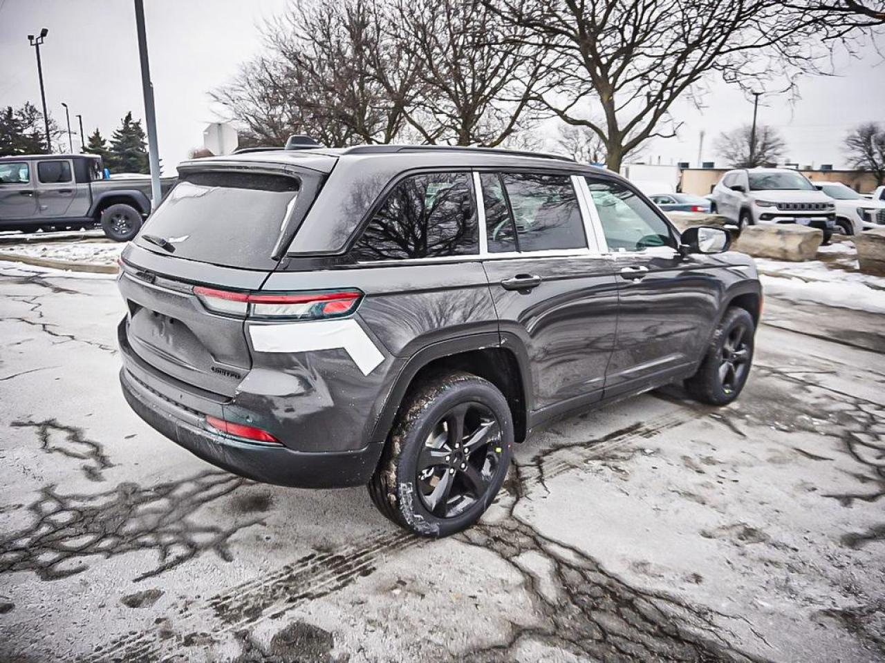 2025 Jeep Grand Cherokee  Photo