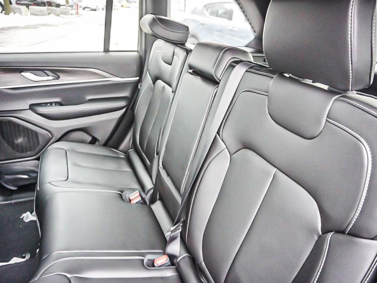 2025 Jeep Grand Cherokee  Photo