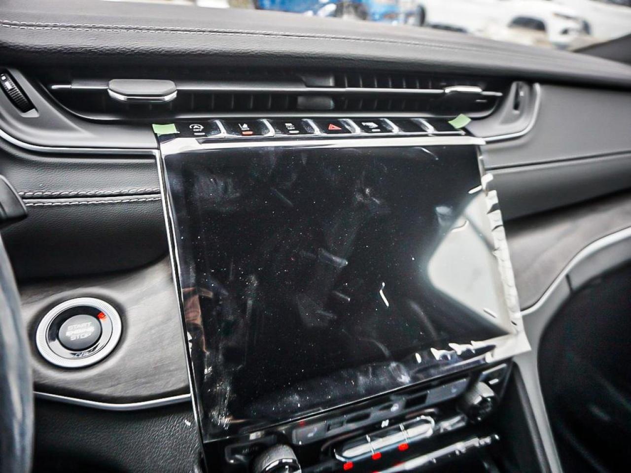 2025 Jeep Grand Cherokee  Photo