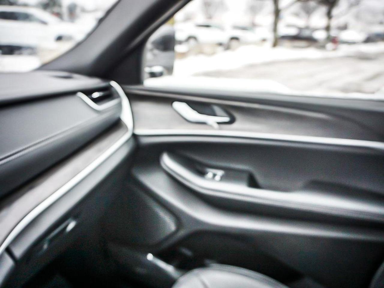 2025 Jeep Grand Cherokee  Photo