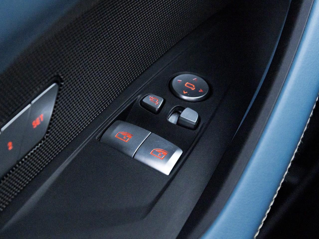 2022 BMW M4 Competition 2dr Rear-Wheel Drive Coupe Photo